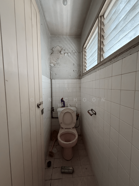 1-storey Terraced House for Sale in Happy Garden (Kuchai Lama) - Gan Choon Wei - Bathroom - PropertyGuru.com.my