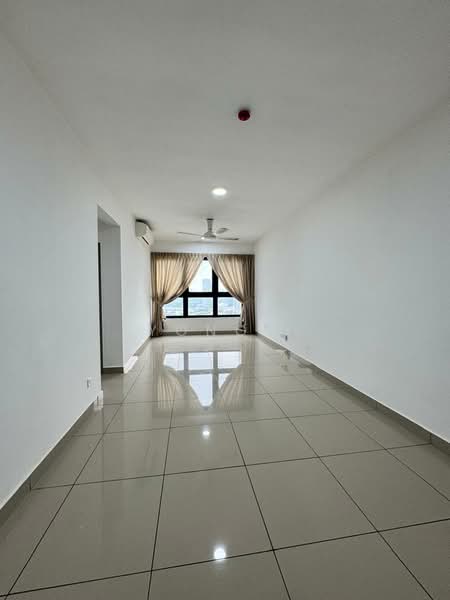 M Vertica untuk Untuk Dijual - RM 570,000, Feb 2026 - Living Room - PropertyGuru.com.my