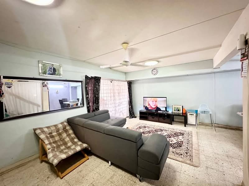 2-storey Terraced House for Sale in Taman Sri Putra (Banting) - Ajwad Azizan - Living Room - PropertyGuru.com.my