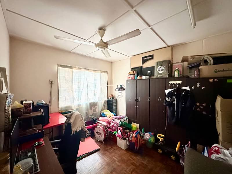 2-storey Terraced House for Sale in Taman Sri Putra (Banting) - Ajwad Azizan - Study - PropertyGuru.com.my