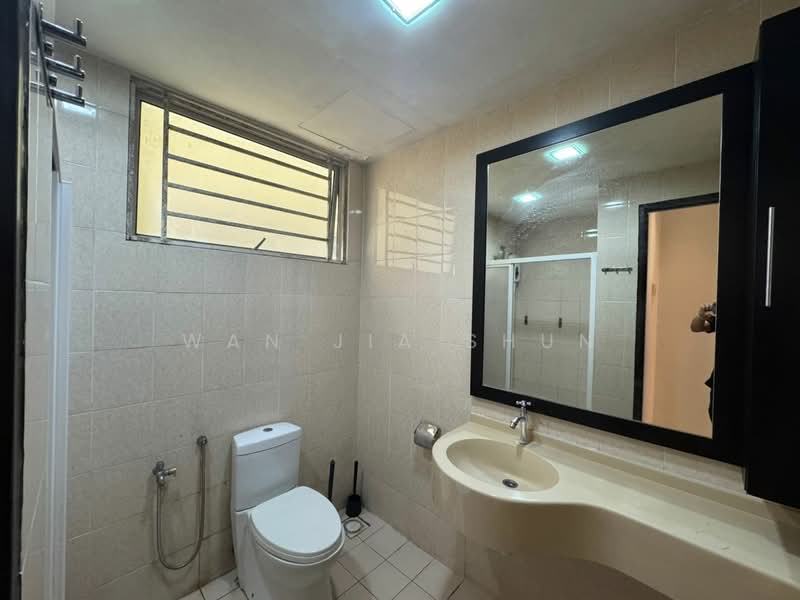 Condominium for Rent at Platinum Lake PV 10 - Wan Jia Shun - Bathroom - PropertyGuru.com.my