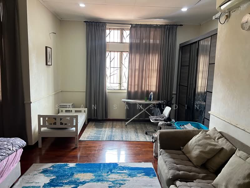 2-storey Terraced House for Sale in Shah Alam (Selangor) - Asman Samsudin - Bedroom - PropertyGuru.com.my