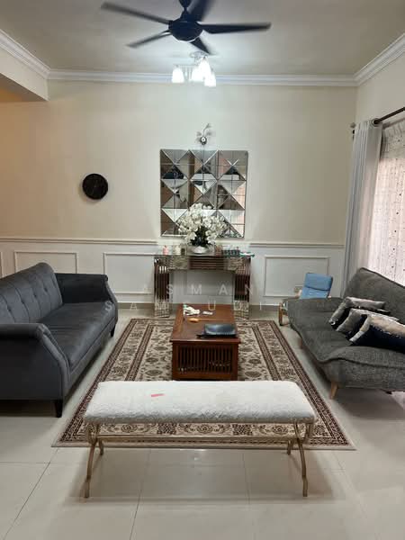 2-storey Terraced House for Sale in Shah Alam (Selangor) - Asman Samsudin - Living Room - PropertyGuru.com.my