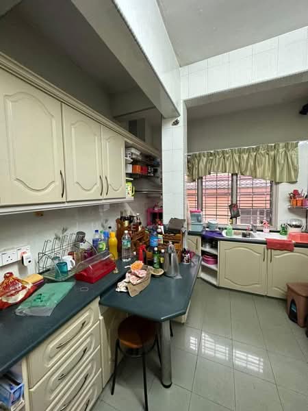 Terraced House for Sale in Subang Jaya (Selangor) - June Yeak - Kitchen - PropertyGuru.com.my