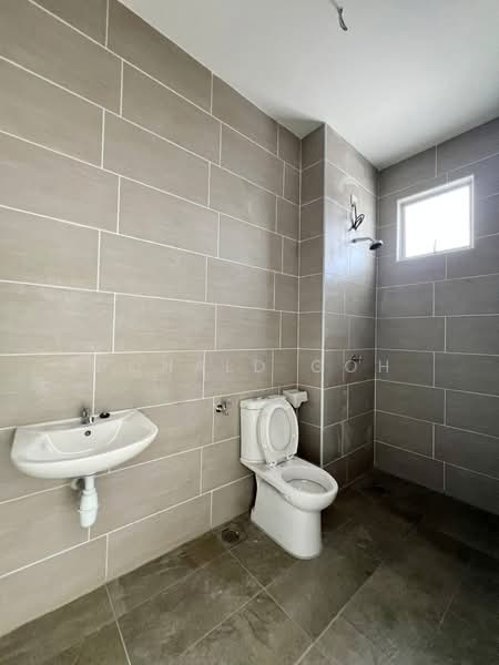 2-storey Terraced House for Sale in Bandar Baru Sri Klebang (Chemor) - Donald Goh - Bathroom - PropertyGuru.com.my