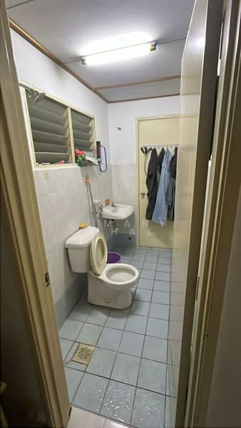 2.5-storey Terraced House for Sale in Balakong (Selangor) - Zamani Ishak - Bathroom - PropertyGuru.com.my
