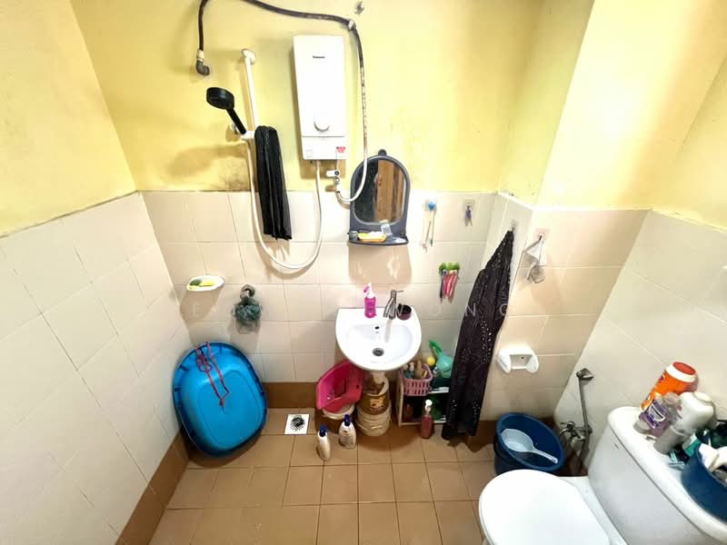 Condominium for Sale at Magna Ville - Edwin Wong - Bathroom - PropertyGuru.com.my