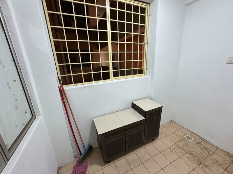 Apartment for Sale at Sri Bayu Apartments - Joshua Fan - Interior - PropertyGuru.com.my