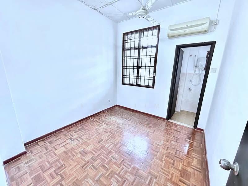 2-storey Terraced House for Sale in Taman Setia Indah (Tebrau) - Karl Lim - Interior - PropertyGuru.com.my
