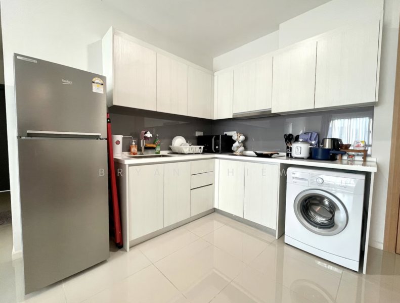 Service Residence for Sale at Suasana Iskandar Malaysia - Bryan Chiew - Kitchen - PropertyGuru.com.my