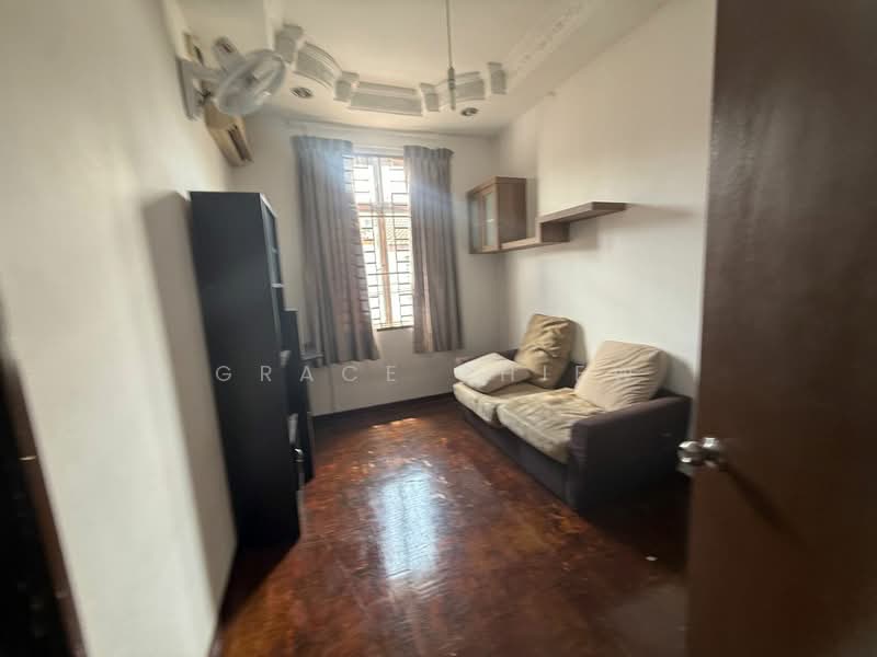 2-storey Terraced House for Rent in Taman Setia Indah (Tebrau) - Grace Chiew - Living Room - PropertyGuru.com.my