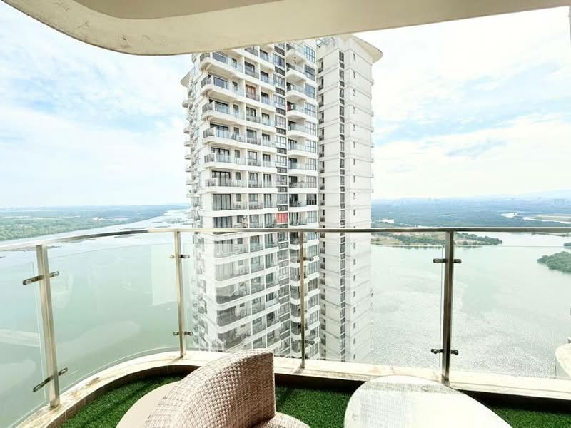 Royal Strand @ Country Garden Danga Bay untuk Untuk Disewa - RM 3,000 /bulan, Mac 2026 - Balcony - PropertyGuru.com.my