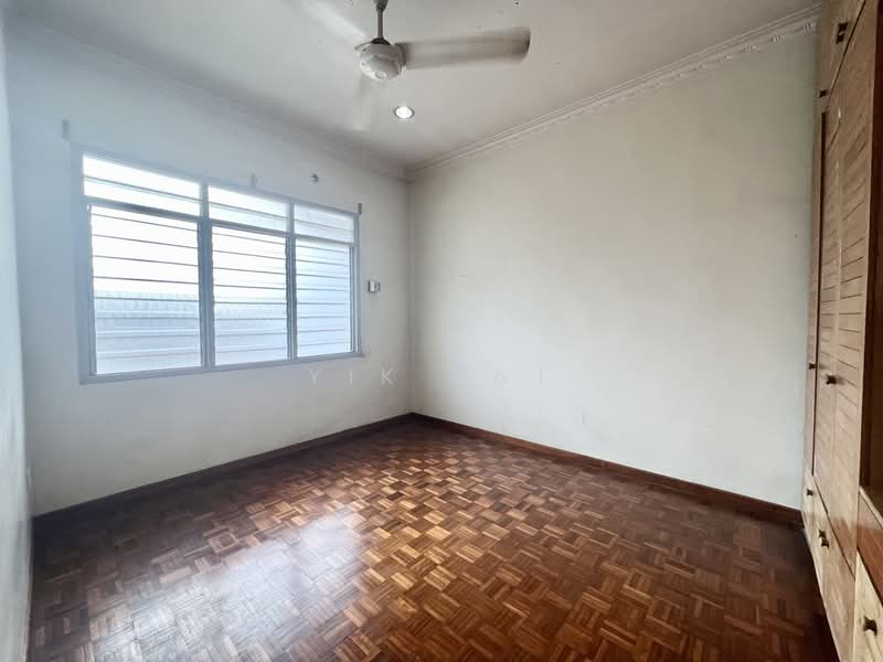Semi-Detached House for Sale in Taman Pelangi (Johor Bahru) - Yik Tat - PropertyGuru.com.my