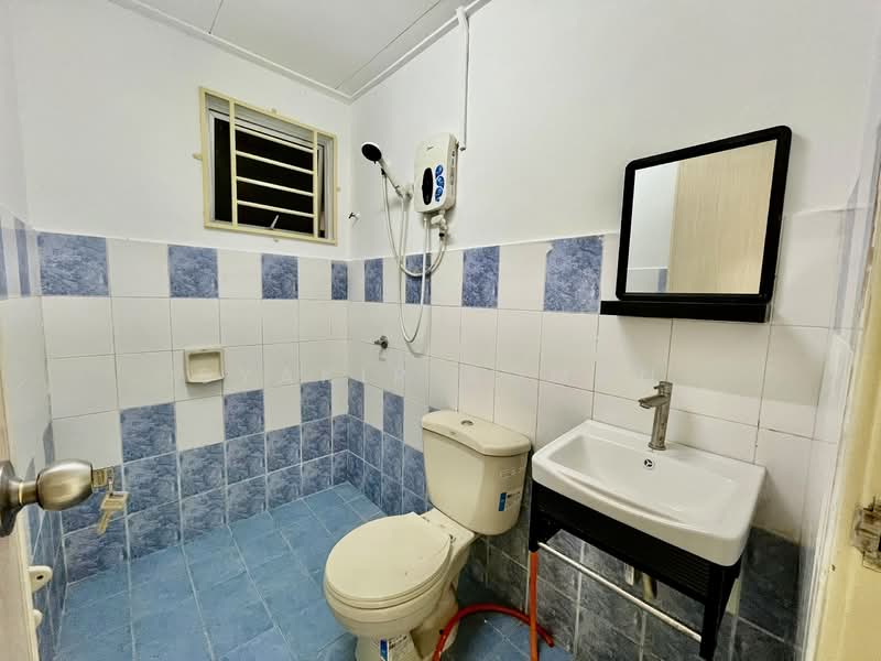 Condominium for Rent at Cengal Condominium - Syakir Adman - Bathroom - PropertyGuru.com.my