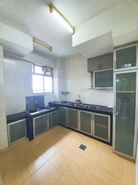 Pulai View untuk Untuk Disewa - RM 2,000 /bulan, Mac 2026 - Kitchen - PropertyGuru.com.my