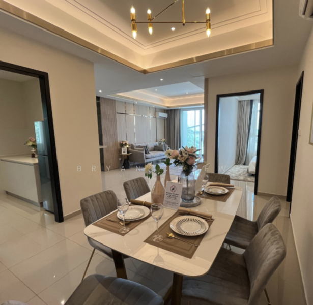 Service Residence for Sale at Vista Tiara (MBW Bay) - Bryan Chiew - Dining Room - PropertyGuru.com.my