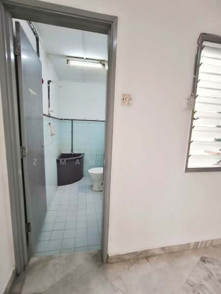 Apartment for Sale at Taman Sri Batu Caves - Zamani Ishak - Bathroom - PropertyGuru.com.my