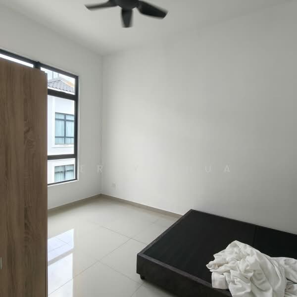 Eco Tropics untuk Untuk Disewa - RM 2,500 /bulan, Mac 2026 - Bedroom - PropertyGuru.com.my
