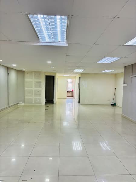 Shop / Office for Rent in Taman Molek (Johor Bahru) - Alan Yap - Interior - PropertyGuru.com.my