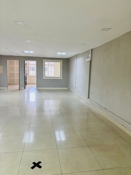 Shop / Office for Rent in Taman Molek (Johor Bahru) - Alan Yap - Interior - PropertyGuru.com.my