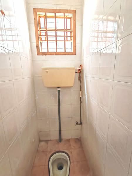 Taman Johor Jaya untuk Untuk Dijual - RM 520,000, Mac 2026 - Bathroom - PropertyGuru.com.my