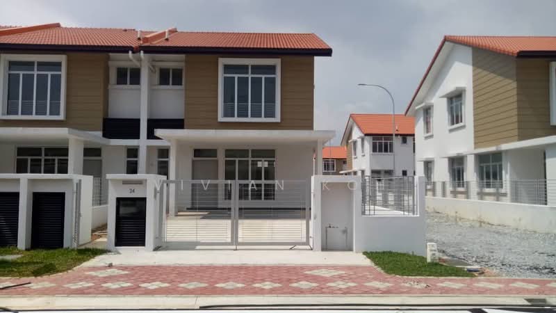 2-storey Terraced House for Sale in Bandar Bukit Tinggi (Klang) - Vivian Koh - Exterior - PropertyGuru.com.my