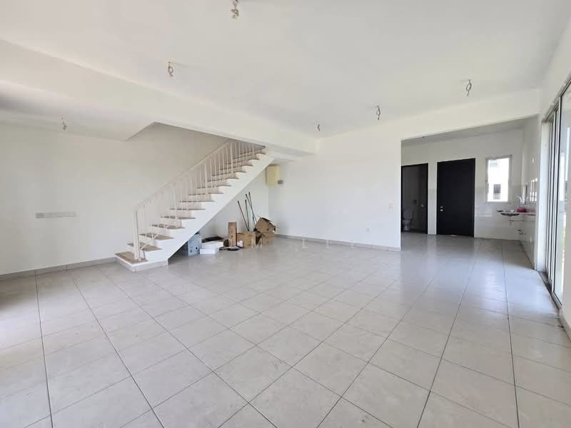 2-storey Terraced House for Sale in Bandar Bukit Raja (Klang) - Tom Lee - Interior - PropertyGuru.com.my