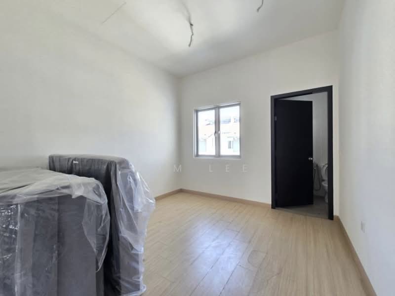 2-storey Terraced House for Sale in Bandar Bukit Raja (Klang) - Tom Lee - PropertyGuru.com.my