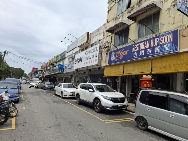 Shop for Rent in Taman Universiti Ss3 (Petaling Jaya) - FC Wong - Exterior - PropertyGuru.com.my