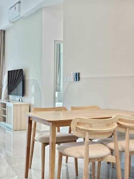 Savana @ Utropolis untuk Untuk Disewa - RM 2,000 /bulan, Mac 2026 - Dining Room - PropertyGuru.com.my
