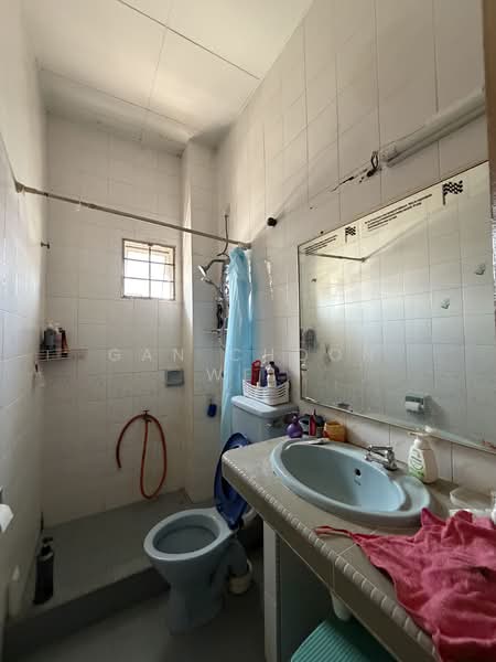 2-storey Terraced House for Sale in Usj 13 (Subang Jaya) - Gan Choon Wei - Bathroom - PropertyGuru.com.my