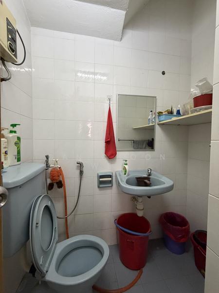2-storey Terraced House for Sale in Usj 13 (Subang Jaya) - Gan Choon Wei - Bathroom - PropertyGuru.com.my
