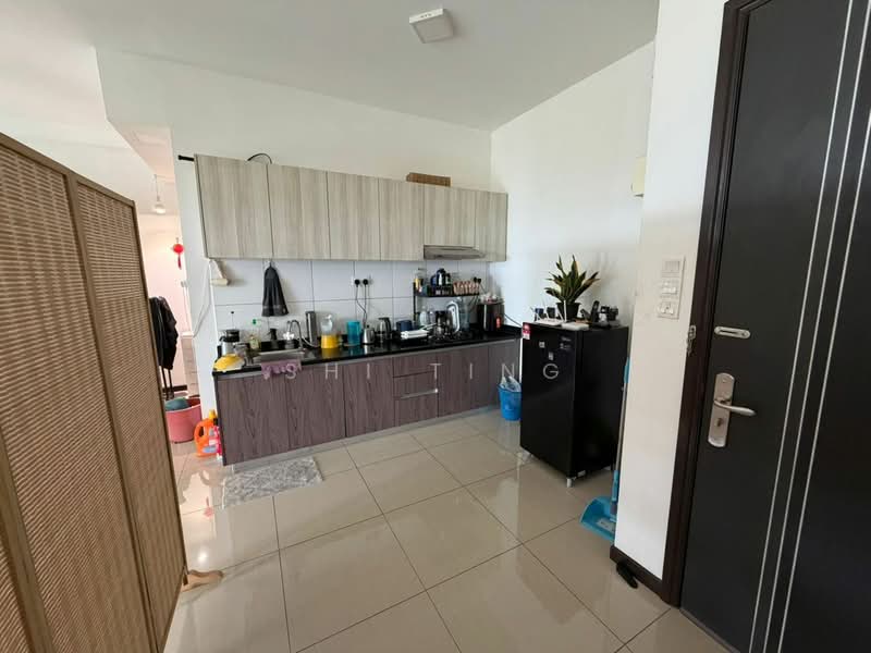 Service Residence for Sale at Molek Regency - Shi Ting - Kitchen - PropertyGuru.com.my