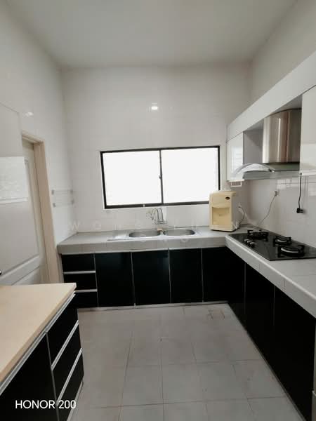 2-storey Terraced House for Rent in Bandar Bukit Raja (Klang) - Wong Yuan Kong - Kitchen - PropertyGuru.com.my