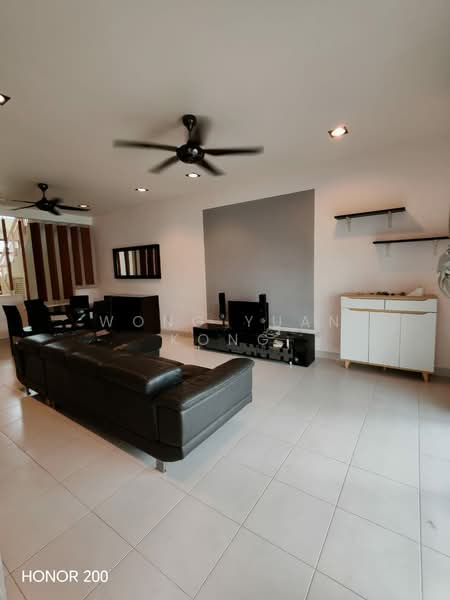 2-storey Terraced House for Rent in Bandar Bukit Raja (Klang) - Wong Yuan Kong - Living Room - PropertyGuru.com.my