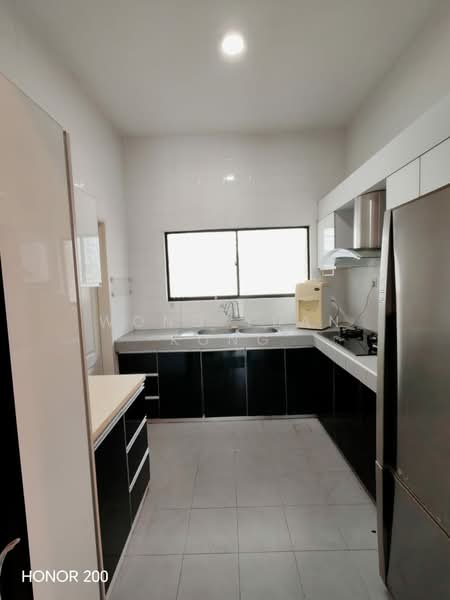 2-storey Terraced House for Rent in Bandar Bukit Raja (Klang) - Wong Yuan Kong - Kitchen - PropertyGuru.com.my