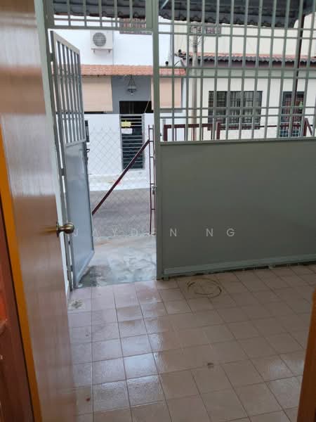 2-storey Terraced House for Sale in Taman Tampoi Indah (Tampoi) - Jayden Ng - Entrance - PropertyGuru.com.my