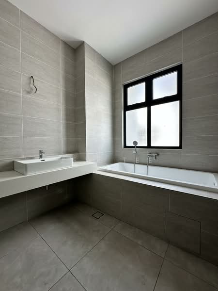 Link Bungalow for Sale in Setia Alam (Selangor) - Jess Tee - Bathroom - PropertyGuru.com.my
