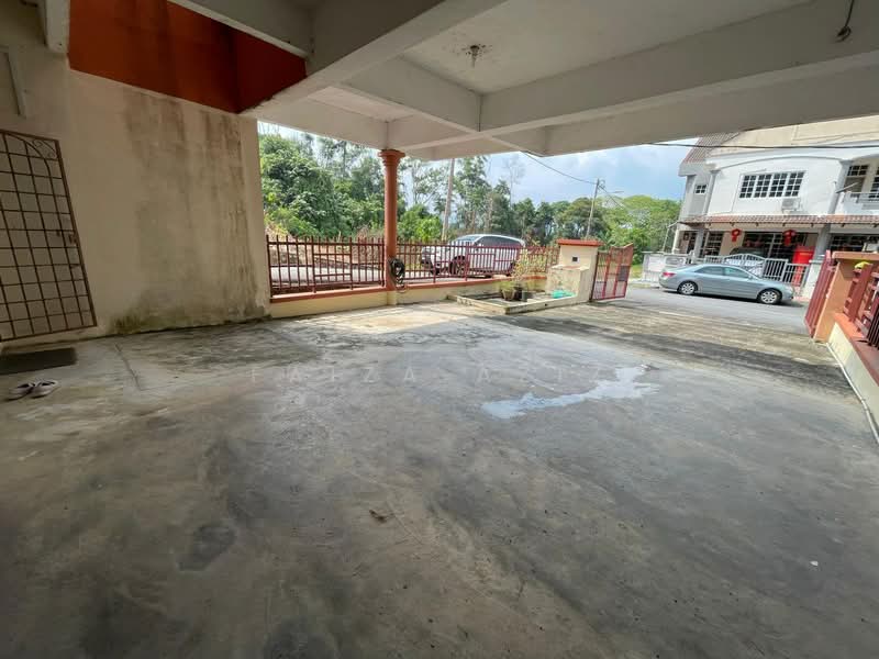 2.5-storey Terraced House for Sale in Taman Bukit Kelisa (Seremban) - Faiza Aziz - Exterior - PropertyGuru.com.my