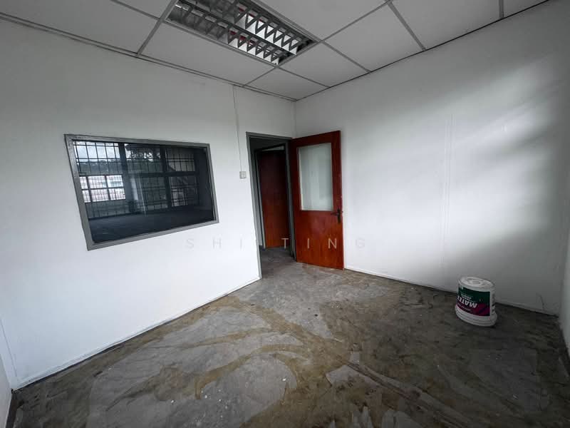 Shop for Sale in Taman Rinting (Masai) - Shi Ting - Interior - PropertyGuru.com.my