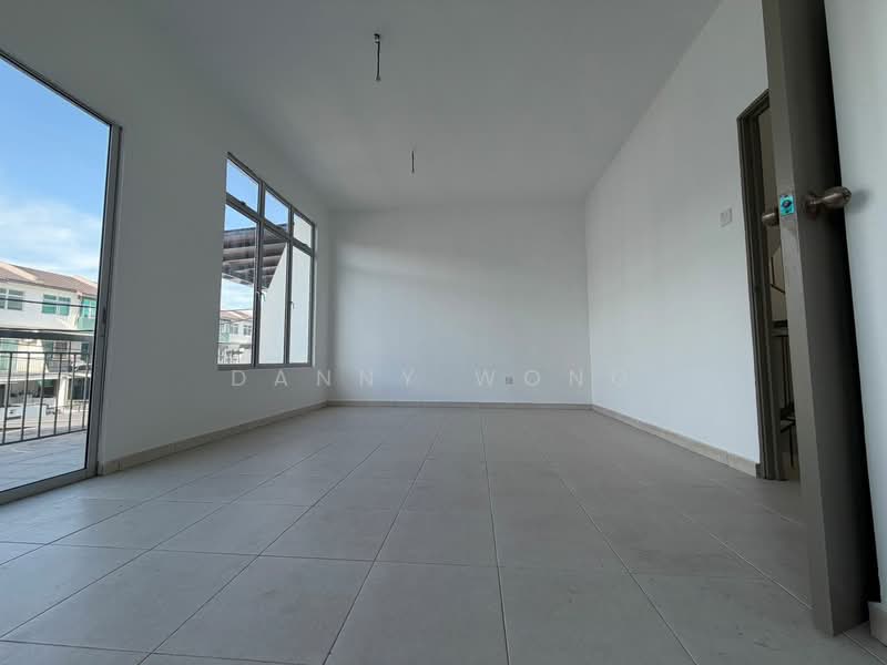 2.5-storey Terraced House for Sale in Taman Kundang Jaya (Rawang) - Danny Wong - Interior - PropertyGuru.com.my
