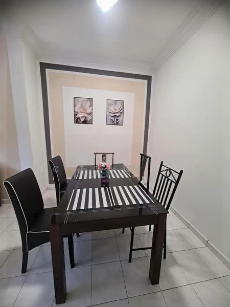 Apartment for Rent at Parkview Towers - TC Tong Loh - Dining Room - PropertyGuru.com.my