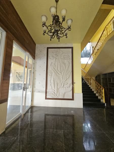 Bungalow for Sale in Country Heights (Kajang) - Gudrotullah Ikhwan - Entrance - PropertyGuru.com.my