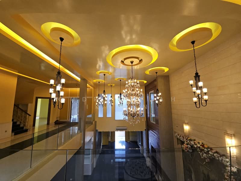 Bungalow for Sale in Country Heights (Kajang) - Gudrotullah Ikhwan - Entrance - PropertyGuru.com.my