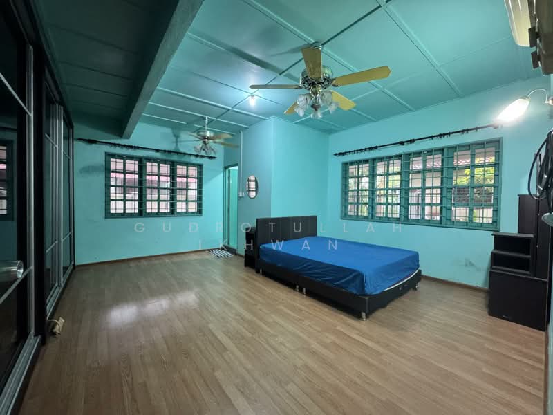 Semi-Detached House for Sale in Seksyen 3 (Bangi) - Gudrotullah Ikhwan - Bedroom - PropertyGuru.com.my