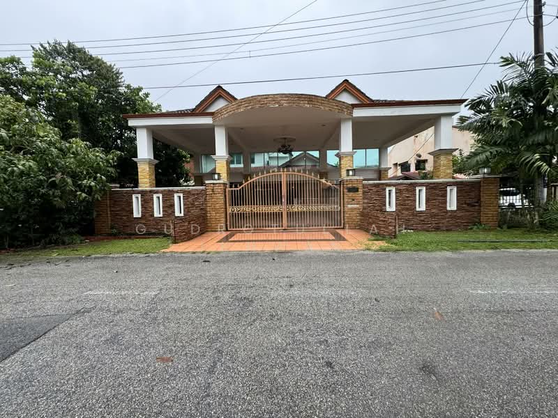 Semi-Detached House for Sale in Seksyen 3 (Bangi) - Gudrotullah Ikhwan - Exterior - PropertyGuru.com.my
