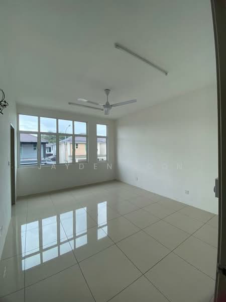 Semi-Detached House for Rent in Hijauan Hills (Simpang Ampat) - Jayden Soon - Living Room - PropertyGuru.com.my