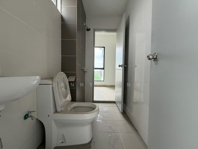 Condominium for Sale at Legendview - Danny Wong - Bathroom - PropertyGuru.com.my