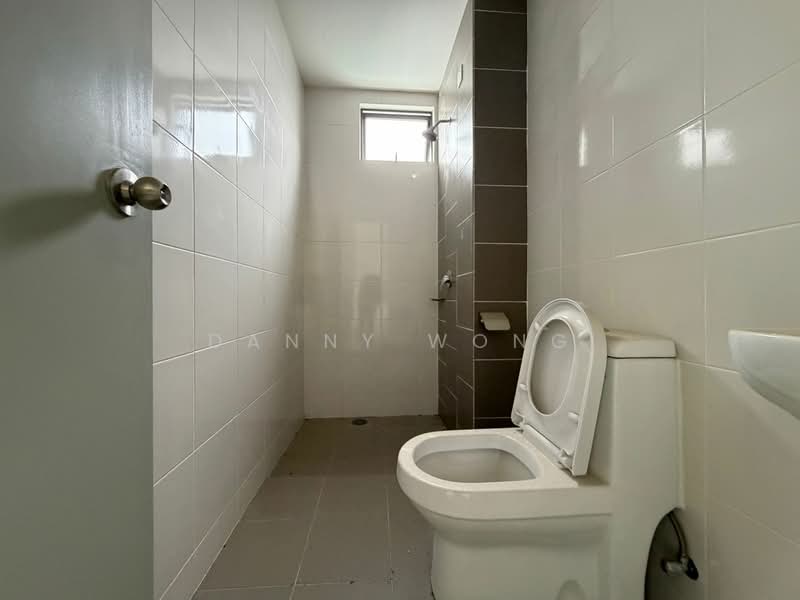 Condominium for Sale at Legendview - Danny Wong - Bathroom - PropertyGuru.com.my