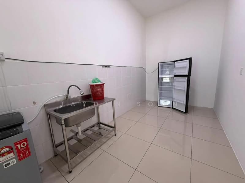 Semi-Detached House for Rent in Hijauan Hills (Simpang Ampat) - Jayden Soon - Kitchen - PropertyGuru.com.my